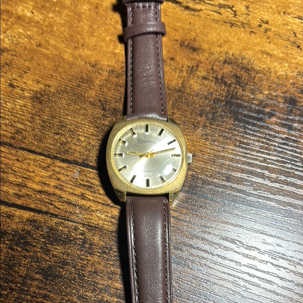 SWISS MADE Lucien Piccard Automatic Vintage watch.